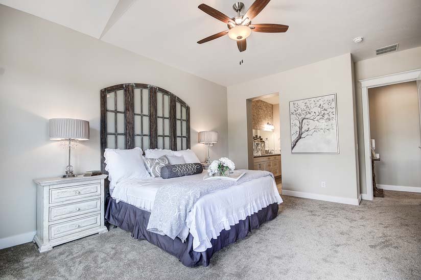 15_Master-Bedroom2