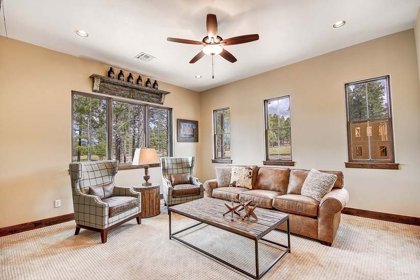 19_Upstairs-Living-Area1